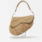 Dior_Saddle_Shoulder_Shearling_Beig