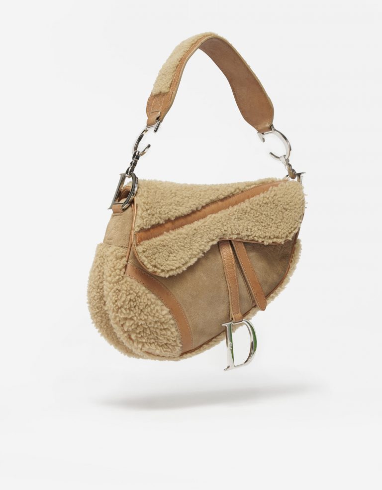 Dior_Saddle_Shoulder_Shearling_Beig