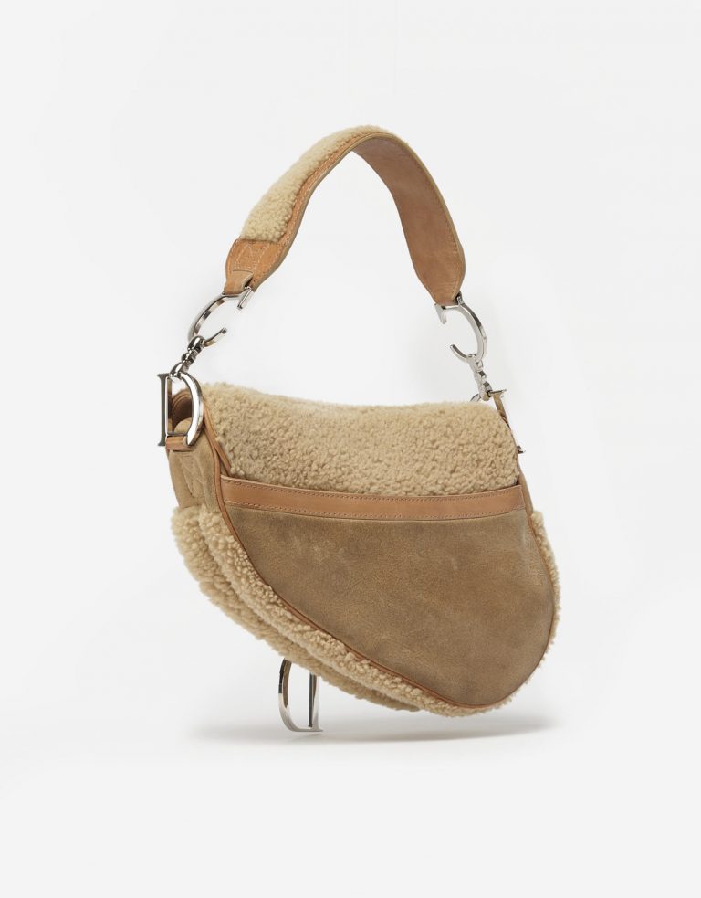 Dior_Saddle_Shoulder_Shearling_Beig