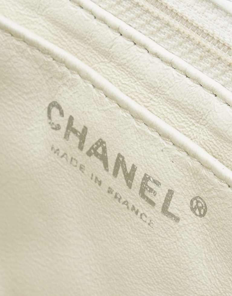Chanel_Timeless_Jumbo_Lamb_Leather_White