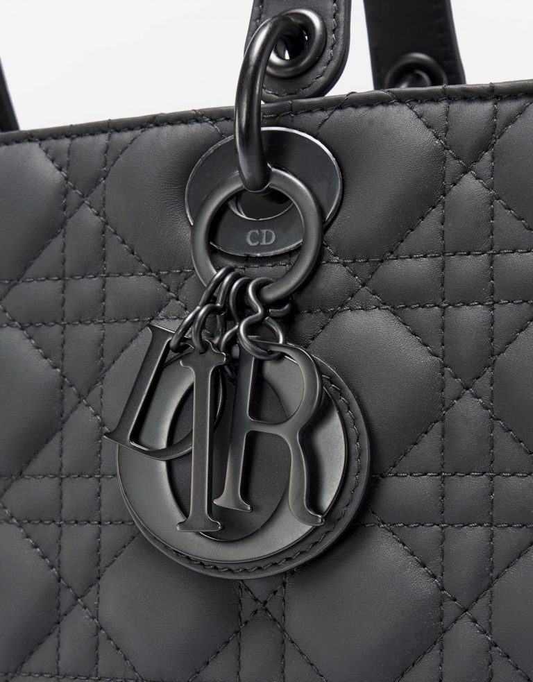 Dior_Lady_Dior_Large_Calf_Black