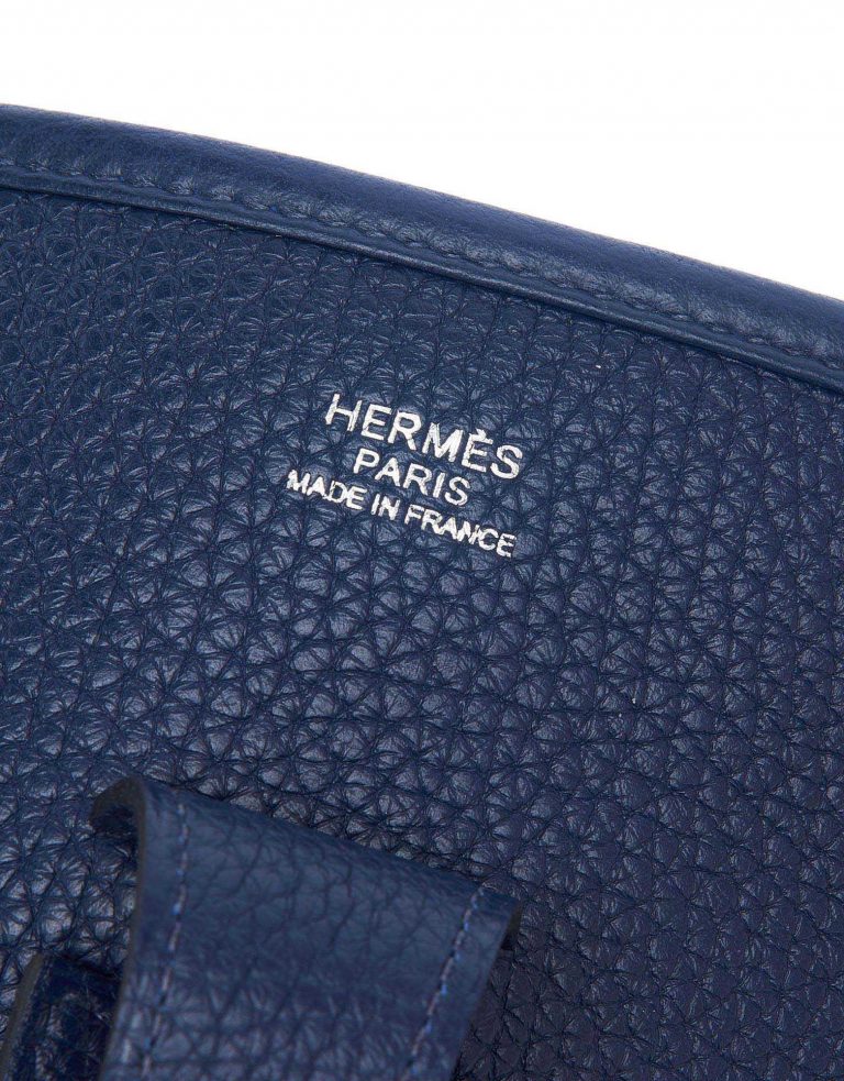 Hermès Evelyne III Amazone/Clemence Blue Nuit Saclàb Logo