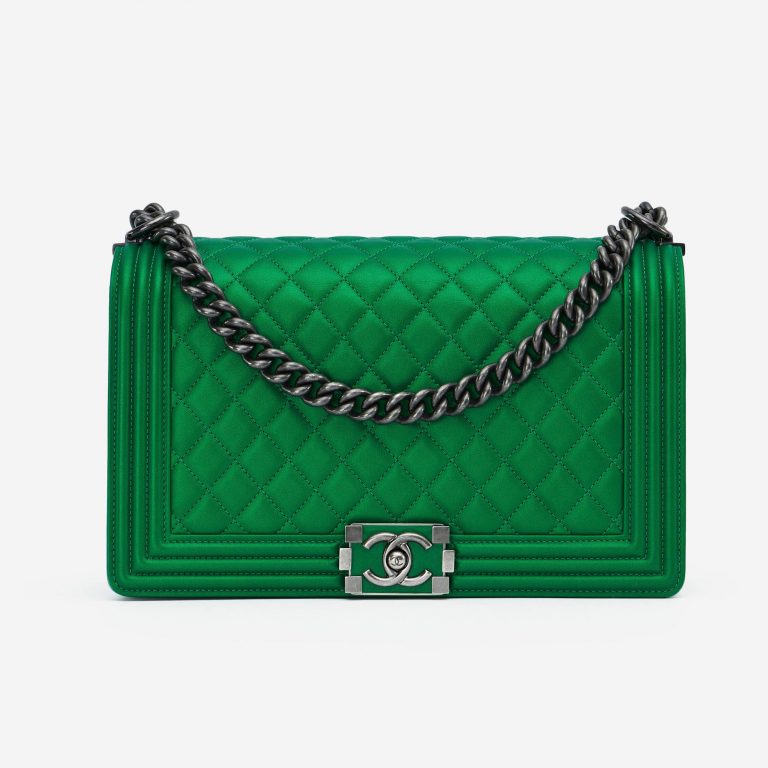 Chanel Boy Medium Lamb Metallic Green Front
