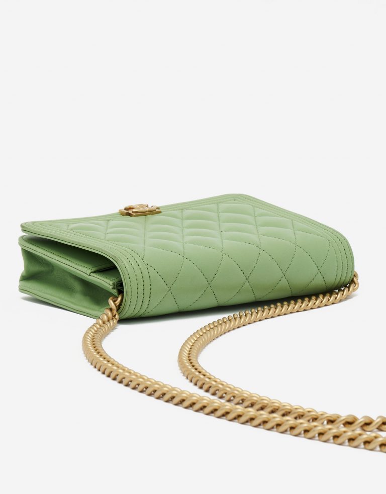 Pre-owned Chanel bag Boy Wallet on Chain Lamb Light Green Green | Sell your designer bag on Saclab.com