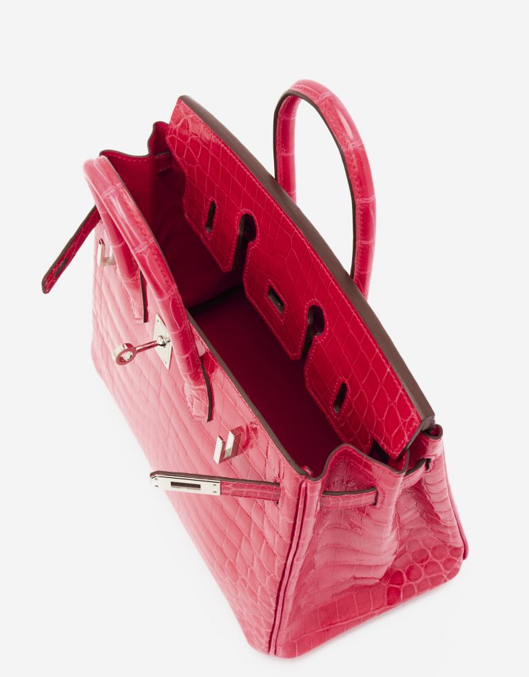 A pre-loved Hermès Birkin 25 Niloticus Crocodile Lisse Rose Extreme on SACLÀB