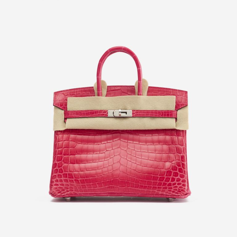 A pre-loved Hermès Birkin 25 Niloticus Crocodile Lisse Rose Extreme on SACLÀB