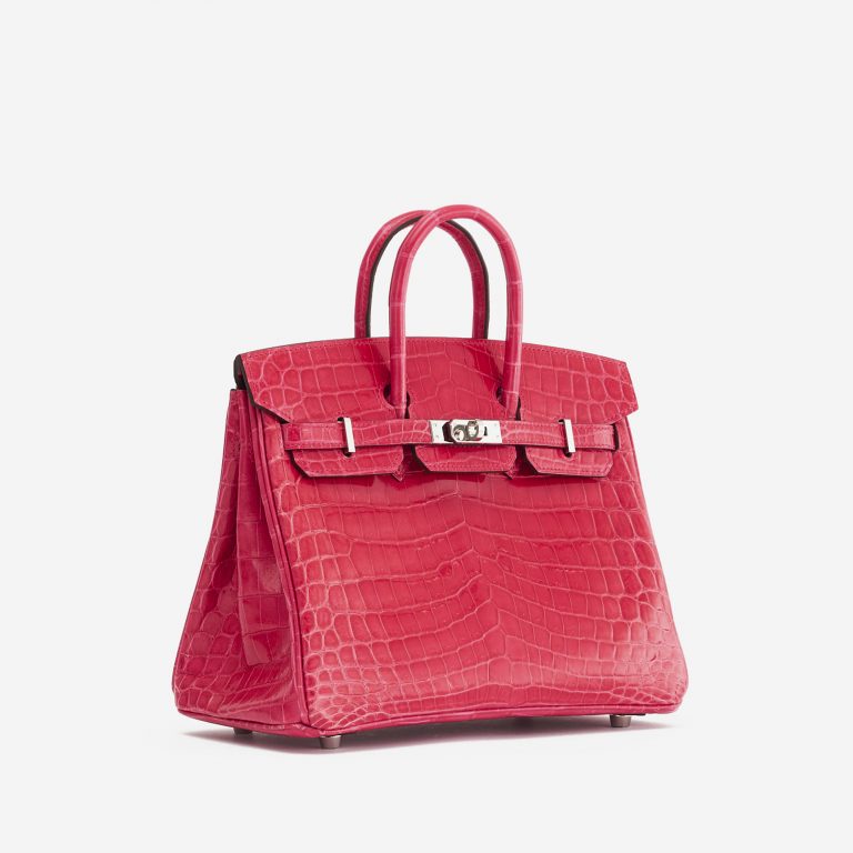 A pre-loved Hermès Birkin 25 Niloticus Crocodile Lisse Rose Extreme on SACLÀB