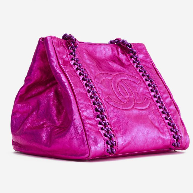 A pre-loved Chanel Shopper Metallic Pink on SACLÀB
