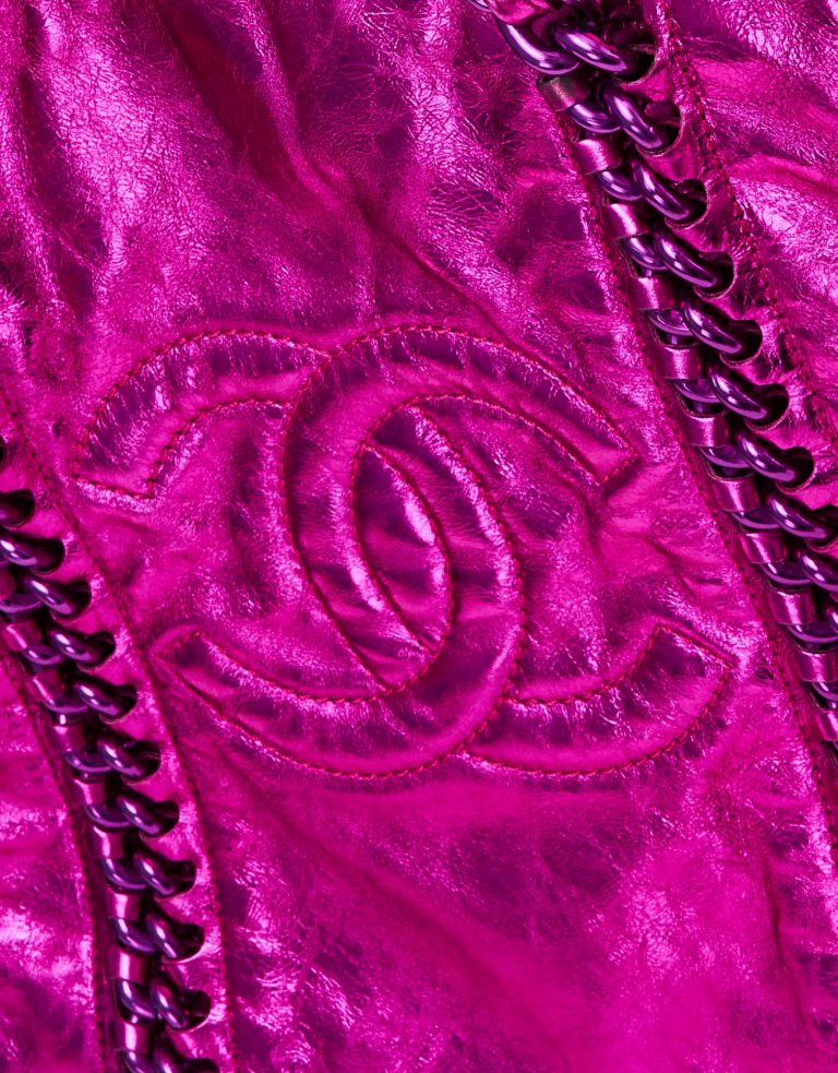 A pre-loved Chanel Shopper Metallic Pink on SACLÀB