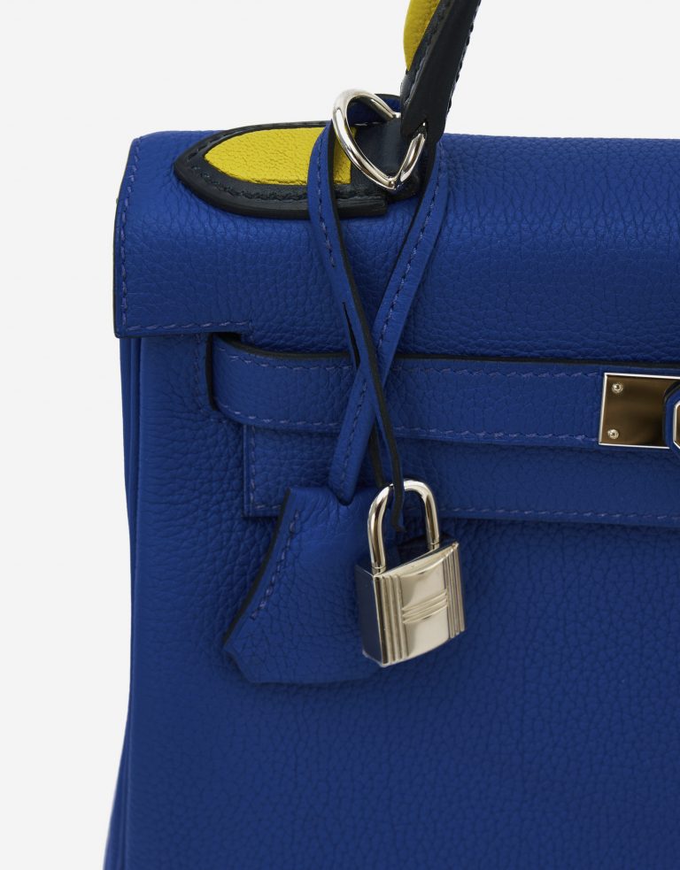 Hermès Kelly 28 Togo Au Trot Bleu Electrique / Indigo / Lime / Vert Fonce