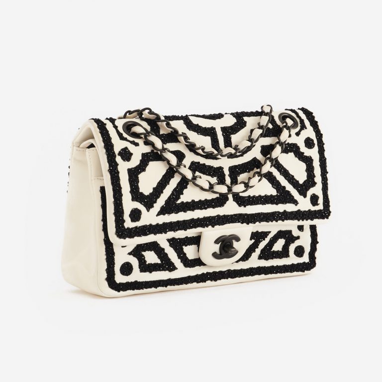 Chanel Timeless Medium Lamb White/Black
