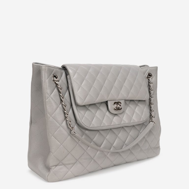Pre-owned Chanel bag Timeless Shopper Caviar Grey | Sell your designer bag on Saclab.com