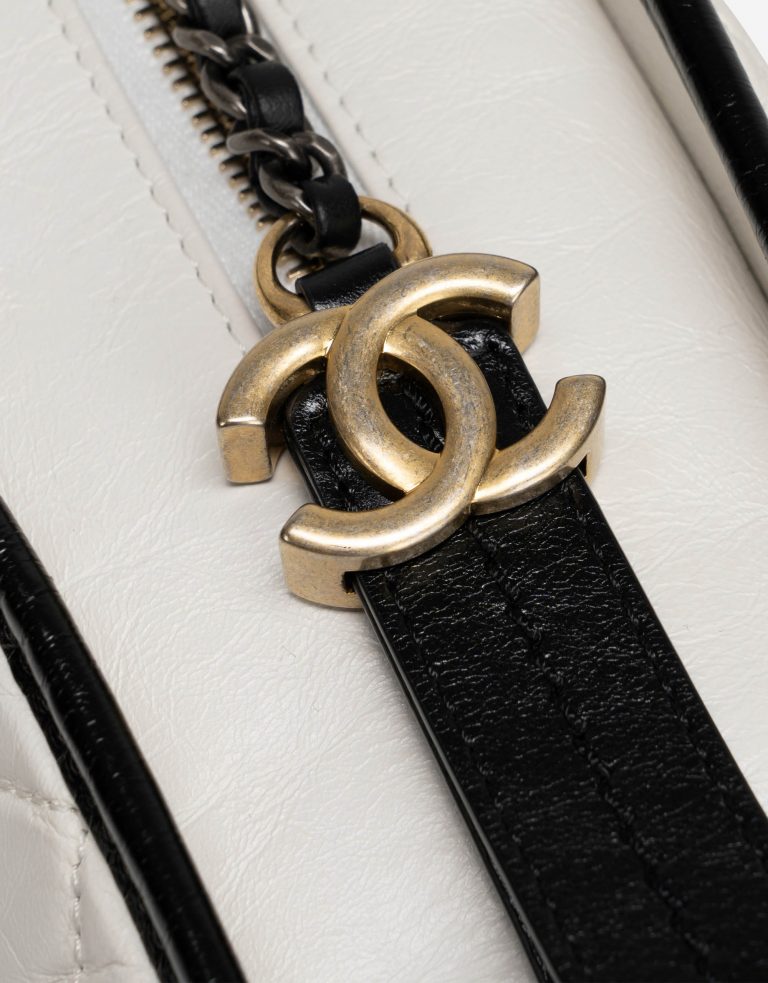 Pre-owned Chanel bag Gabrielle Medium Lamb Black / White Black, White | Sell your designer bag on Saclab.com