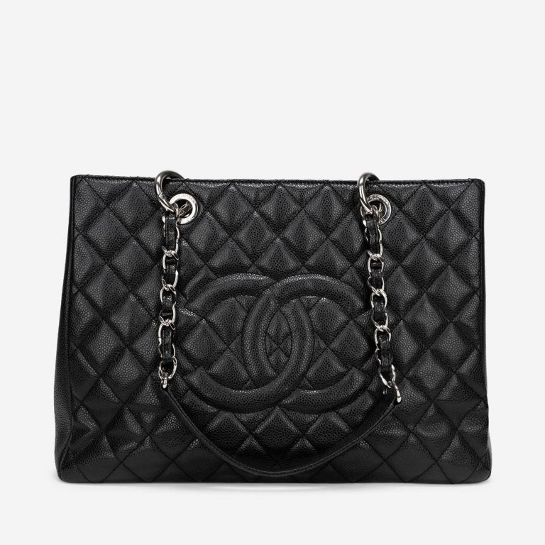 Pre-owned Chanel bag GST Medium Caviar Black Black | Sell your designer bag on Saclab.com