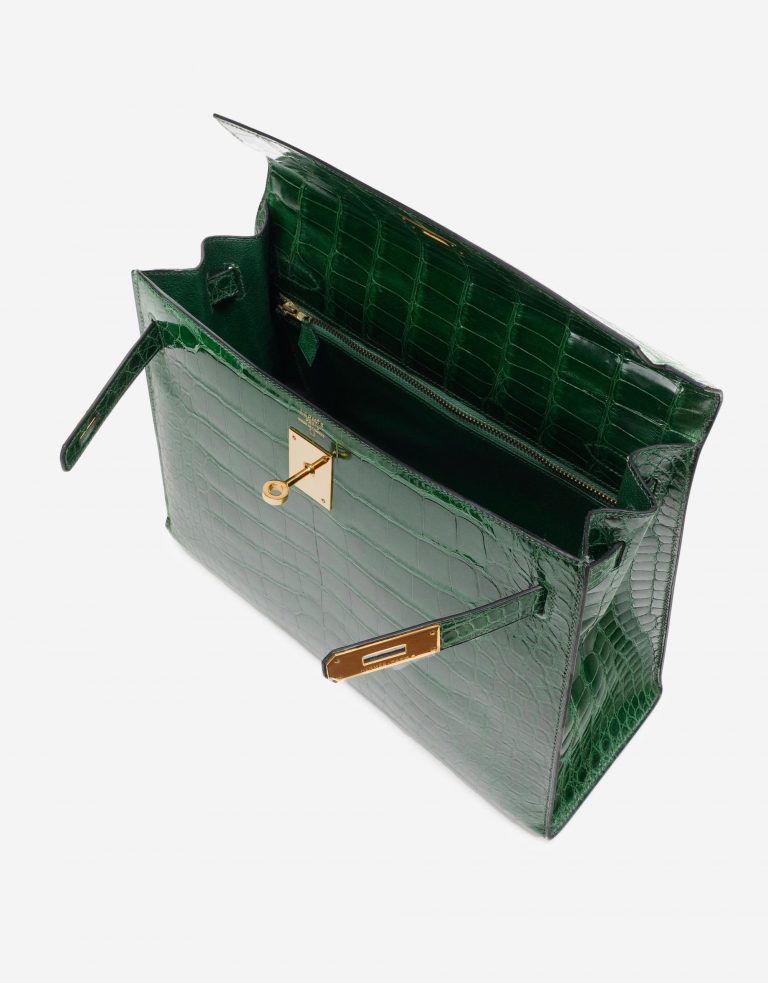 Pre-owned Hermès bag Kelly 32 Alligator Vert Emerald Green | Sell your designer bag on Saclab.com