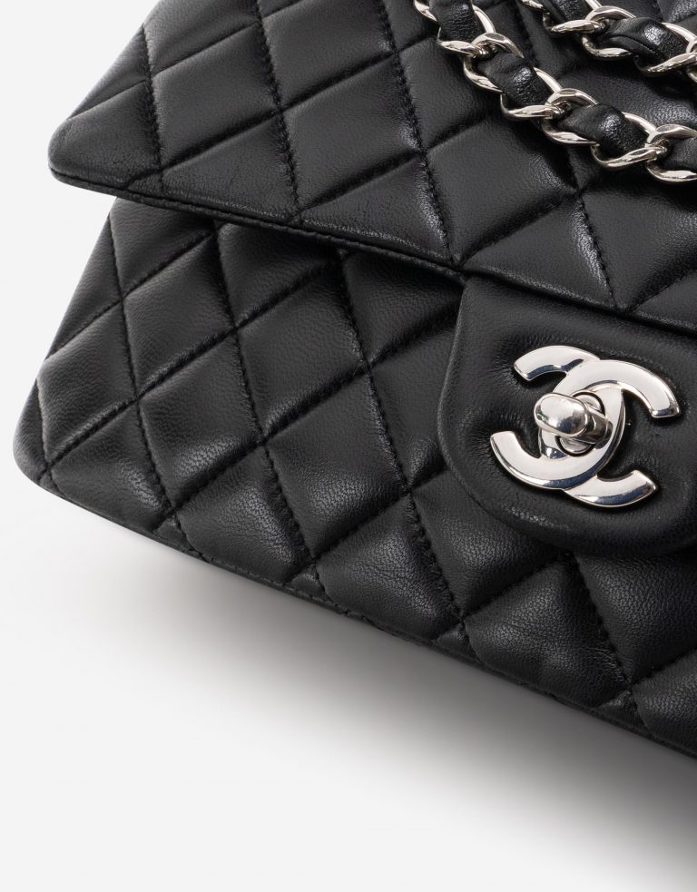 Pre-owned Chanel bag Timeless Medium Lamb Black Black | Sell your designer bag on Saclab.com