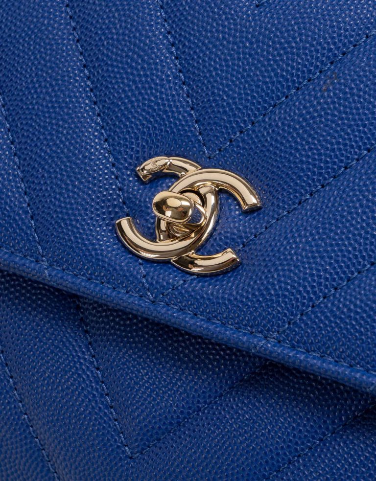 Pre-owned Chanel bag Timeless Handle Small Caviar Blue Blue | Sell your designer bag on Saclab.com