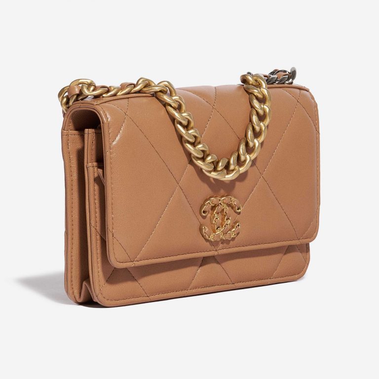 Chanel 19 WOC Lamb Brown
