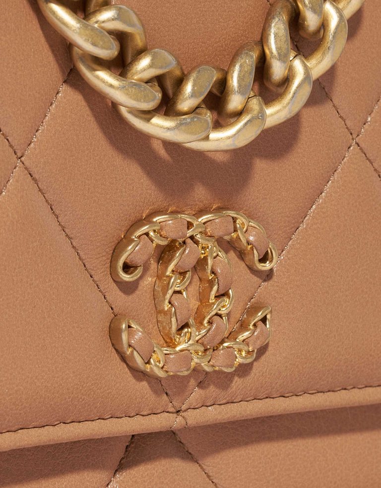 Chanel 19 WOC Lamb Brown