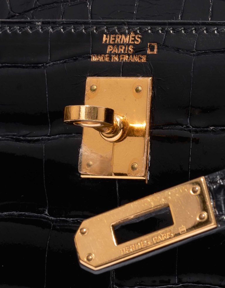 Pre-owned Hermès bag Kelly 25 Alligator Black Black Closing System | Sell your designer bag on Saclab.com