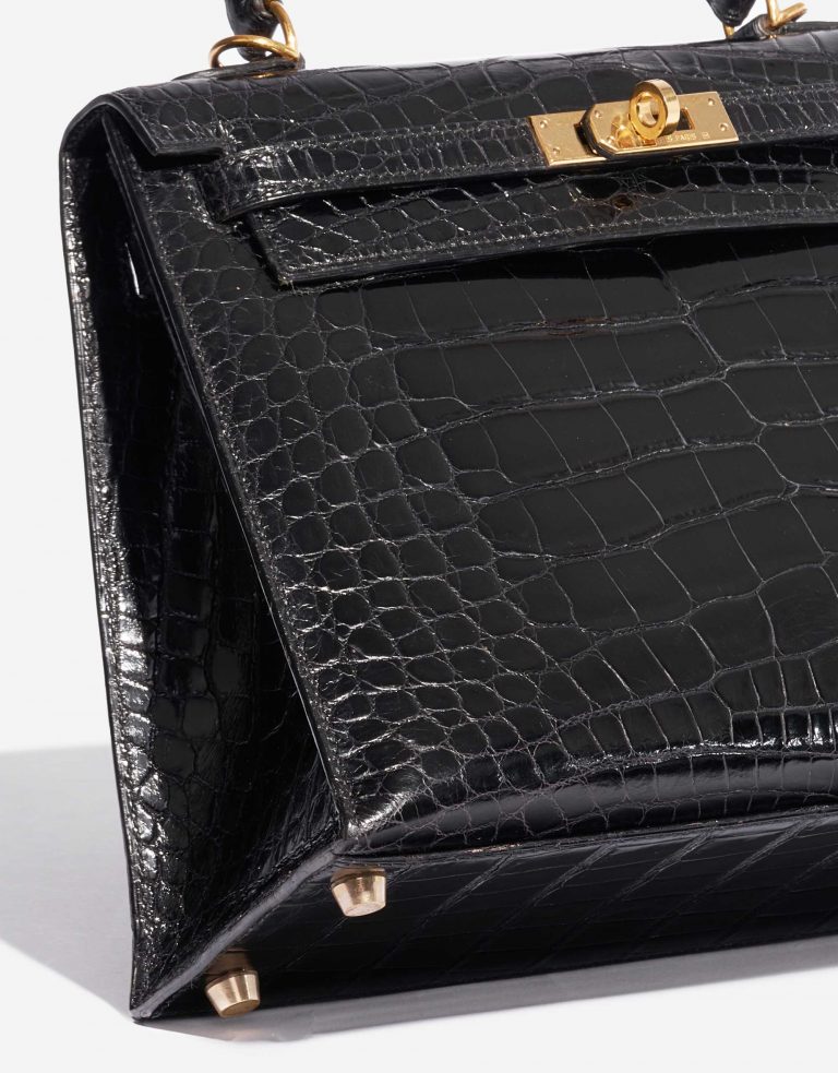Pre-owned Hermès bag Kelly 25 Alligator Black Black Detail | Sell your designer bag on Saclab.com