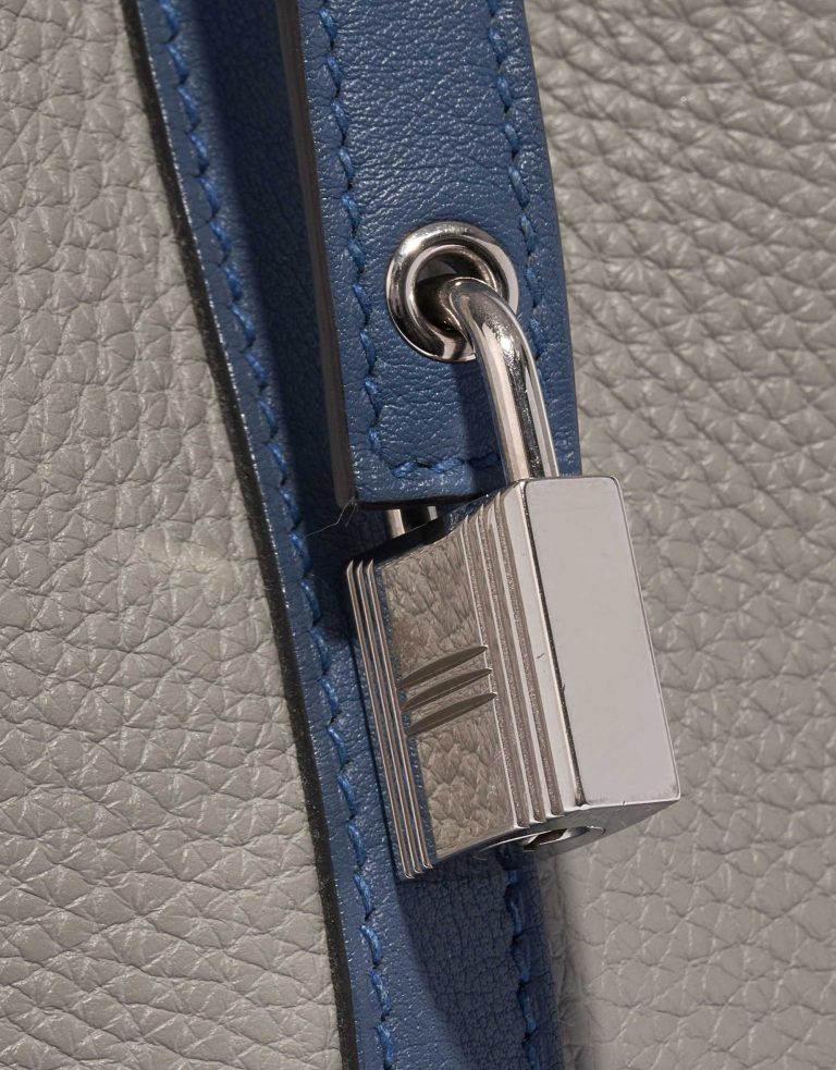 Pre-owned Hermès bag Picotin 18 Clemence / Swift Gris Mouette / Blue Agate Blue Closing System | Sell your designer bag on Saclab.com