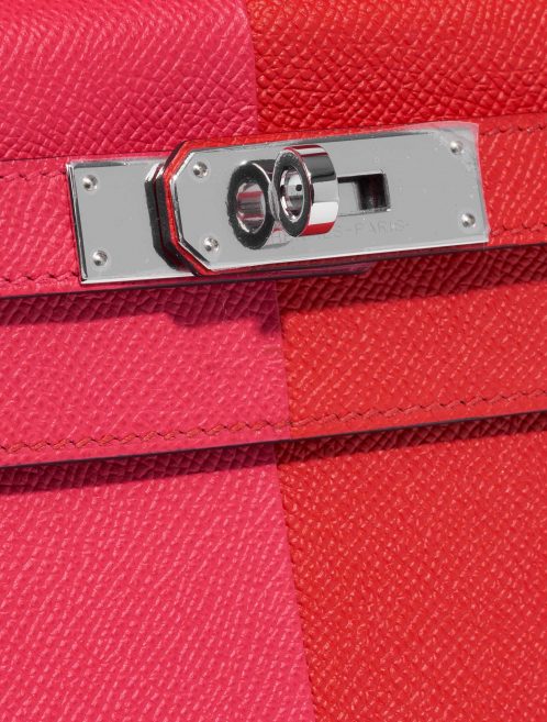 Pre-owned Hermès bag Kelly 28 Epsom Rose Extreme / Rouge de Coeur / Blue Zanzibar Rose Closing System | Sell your designer bag on Saclab.com
