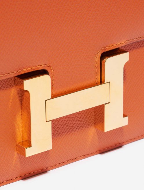 Pre-owned Hermès bag Constance 18 Epsom Feu Orange Closing System | Sell your designer bag on Saclab.com