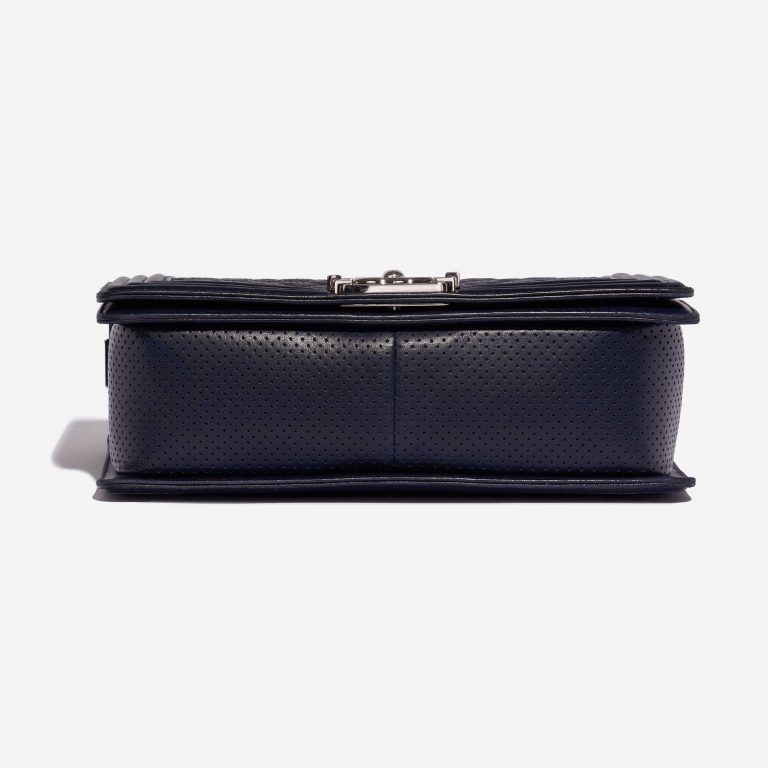 Pre-owned Chanel bag Boy Old Medium Lamb Blue Blue Bottom | Sell your designer bag on Saclab.com