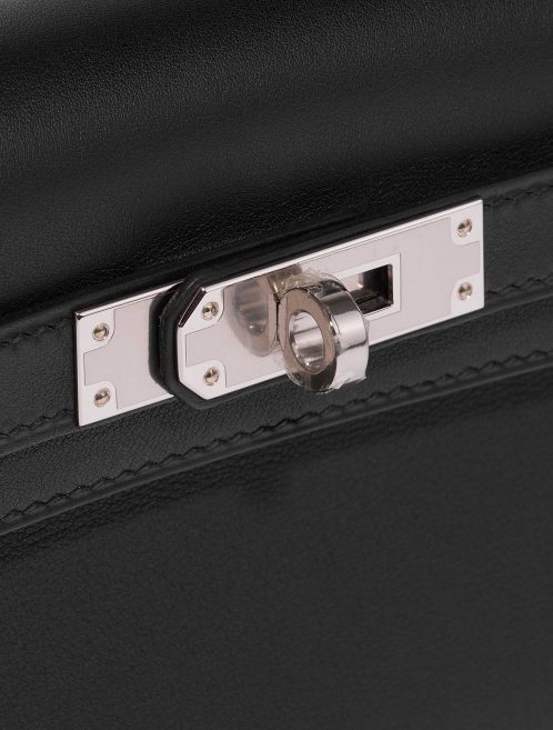 Pre-owned Hermès bag Kelly Cut Clutch Swift Black Black Closing System | Sell your designer bag on Saclab.com
