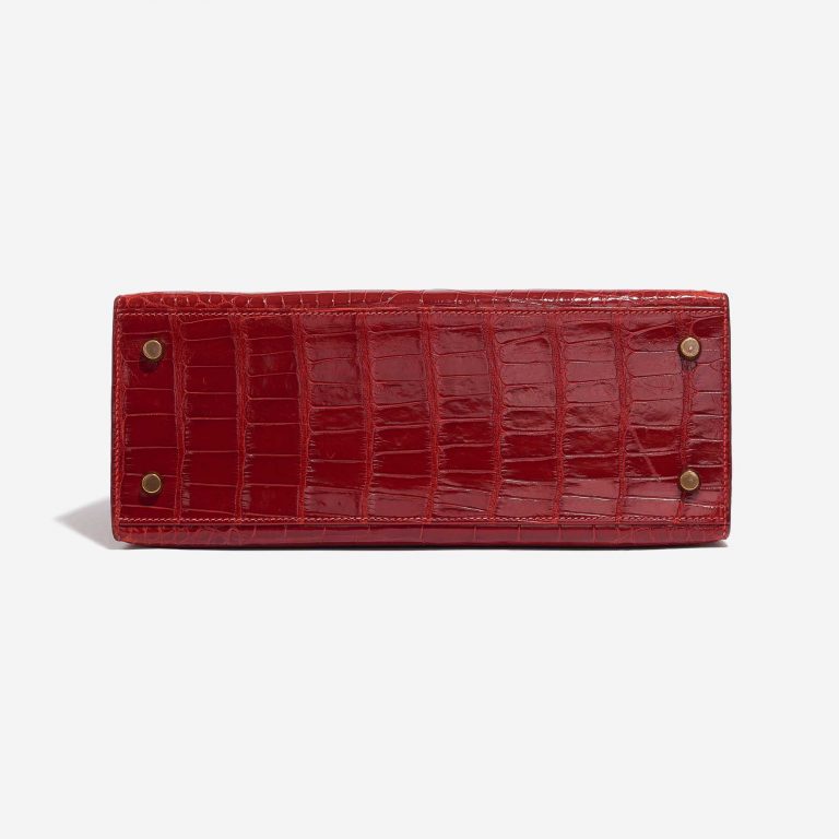 Pre-owned Hermès bag Kelly 28 Alligator Rouge Vif Red Bottom | Sell your designer bag on Saclab.com
