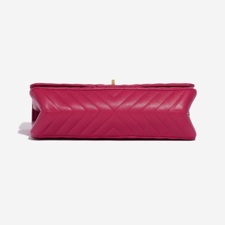 Pre-owned Chanel bag 2.55 Reissue 226 Calf Pink / Blue Pink Bottom | Sell your designer bag on Saclab.com