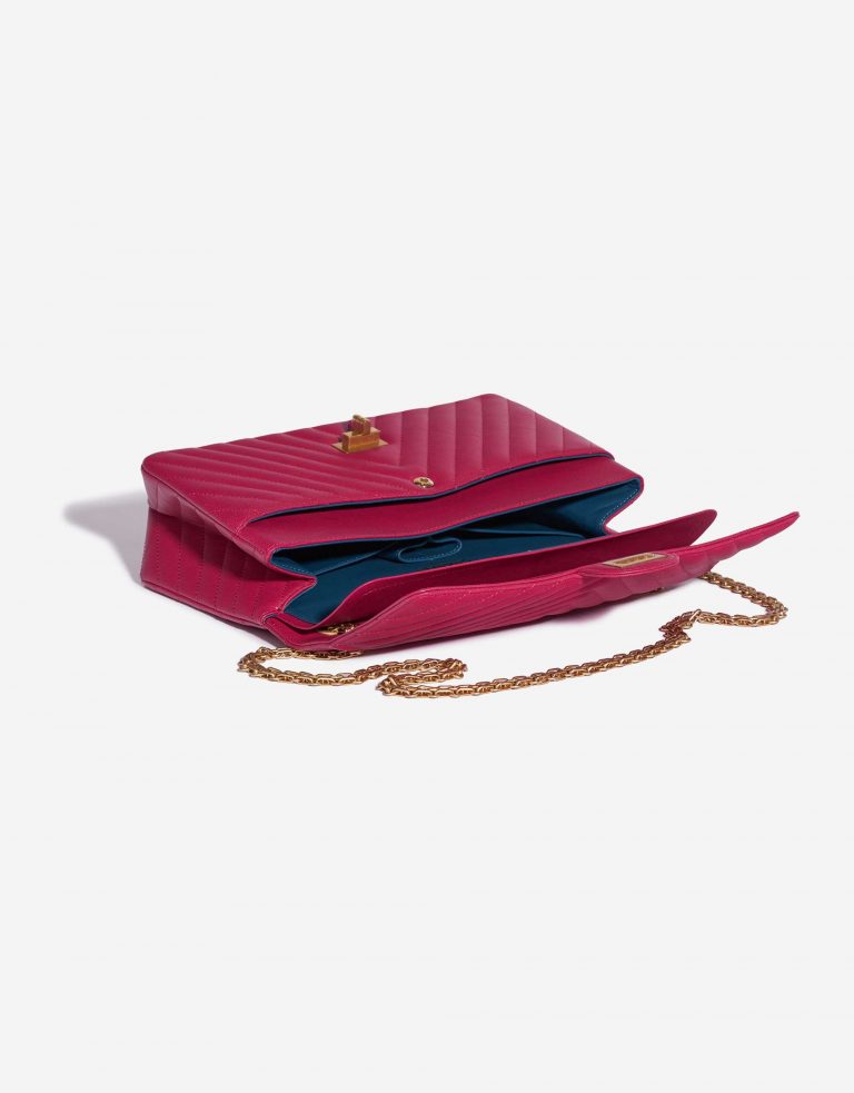 Pre-owned Chanel bag 2.55 Reissue 226 Calf Pink / Blue Pink Inside | Sell your designer bag on Saclab.com