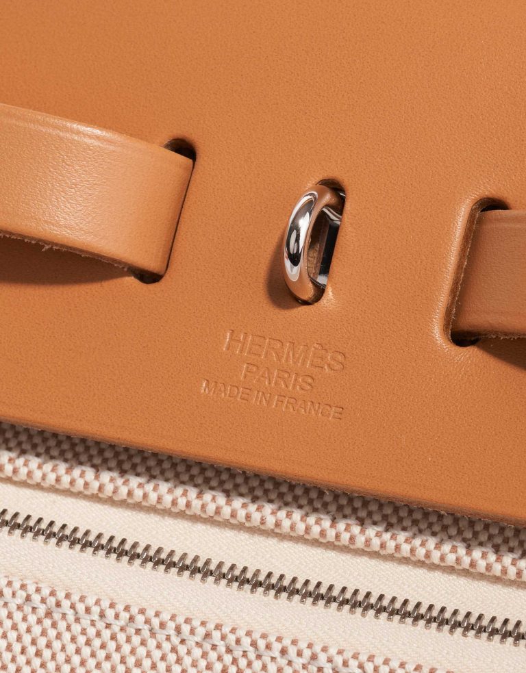 Pre-owned Hermès bag Herbag Zip 31 Toile / Vache Hunter Natural / Sable / Écru / Beige Beige, Brown Logo | Sell your designer bag on Saclab.com