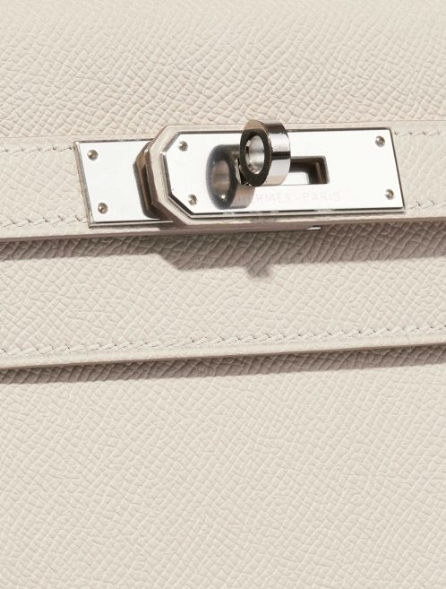 Pre-owned Hermès bag Kelly 35 Epsom Craie White Closing System | Sell your designer bag on Saclab.com