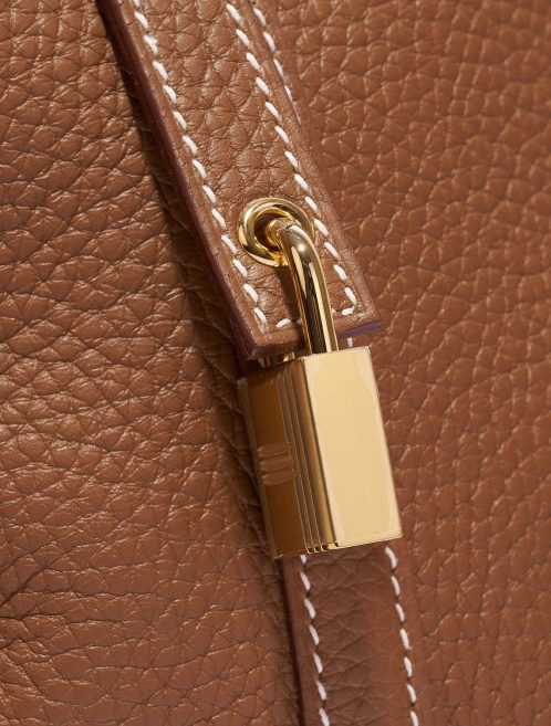 Pre-owned Hermès bag Picotin 18 Taurillon Clemence Gold Brown Closing System | Sell your designer bag on Saclab.com