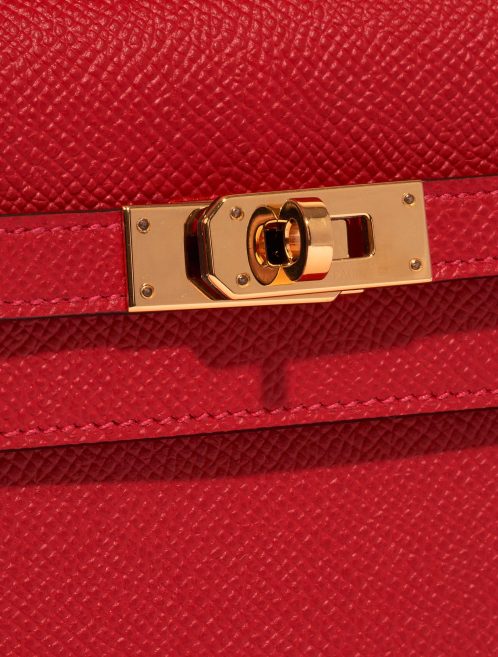 Pre-owned Hermès bag Kelly to-go Epsom Rouge Casaque Red Closing System | Sell your designer bag on Saclab.com