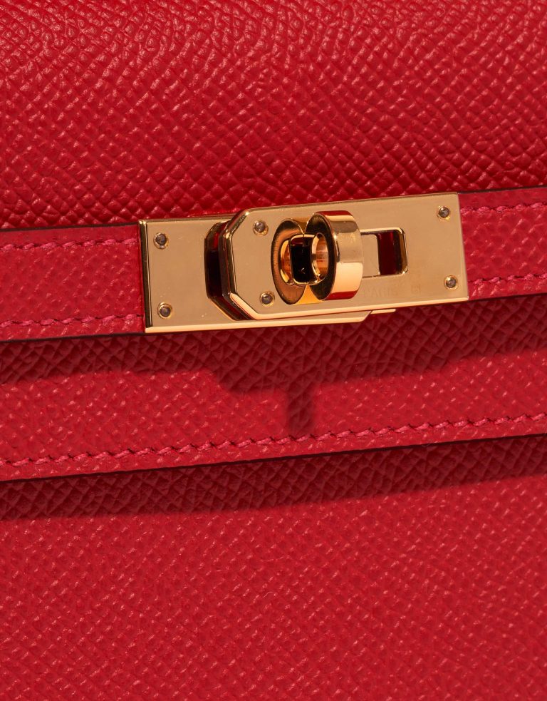 Pre-owned Hermès bag Kelly to-go Epsom Rouge Casaque Red Closing System | Sell your designer bag on Saclab.com