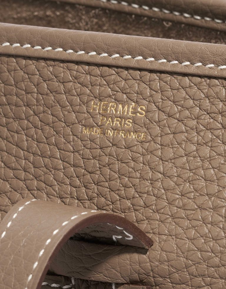 Pre-owned Hermès bag Evelyne 29 Clemence Etoupe Brown Logo | Sell your designer bag on Saclab.com