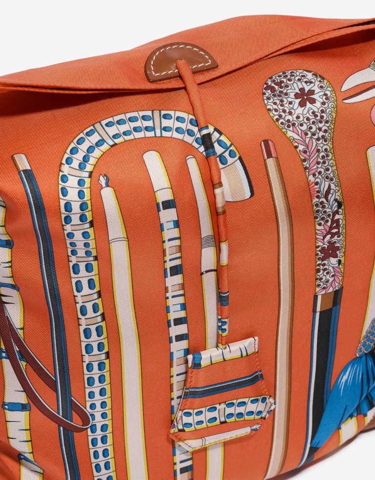 Pre-owned Hermès bag Silky City 33 Silk / Barenia Multicolour Multicolour Closing System | Sell your designer bag on Saclab.com
