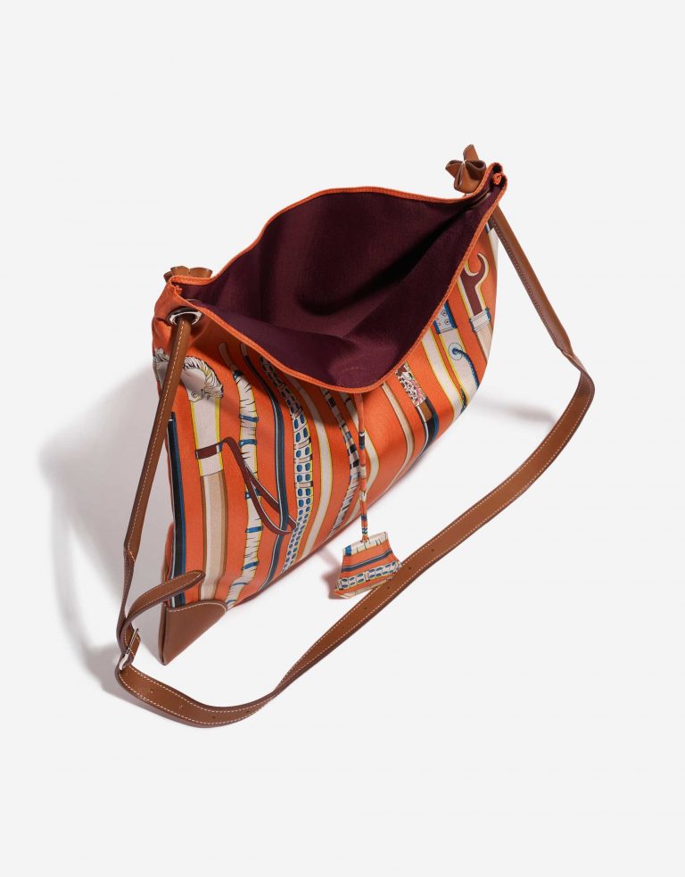 Pre-owned Hermès bag Silky City 33 Silk / Barenia Multicolour Multicolour Inside | Sell your designer bag on Saclab.com