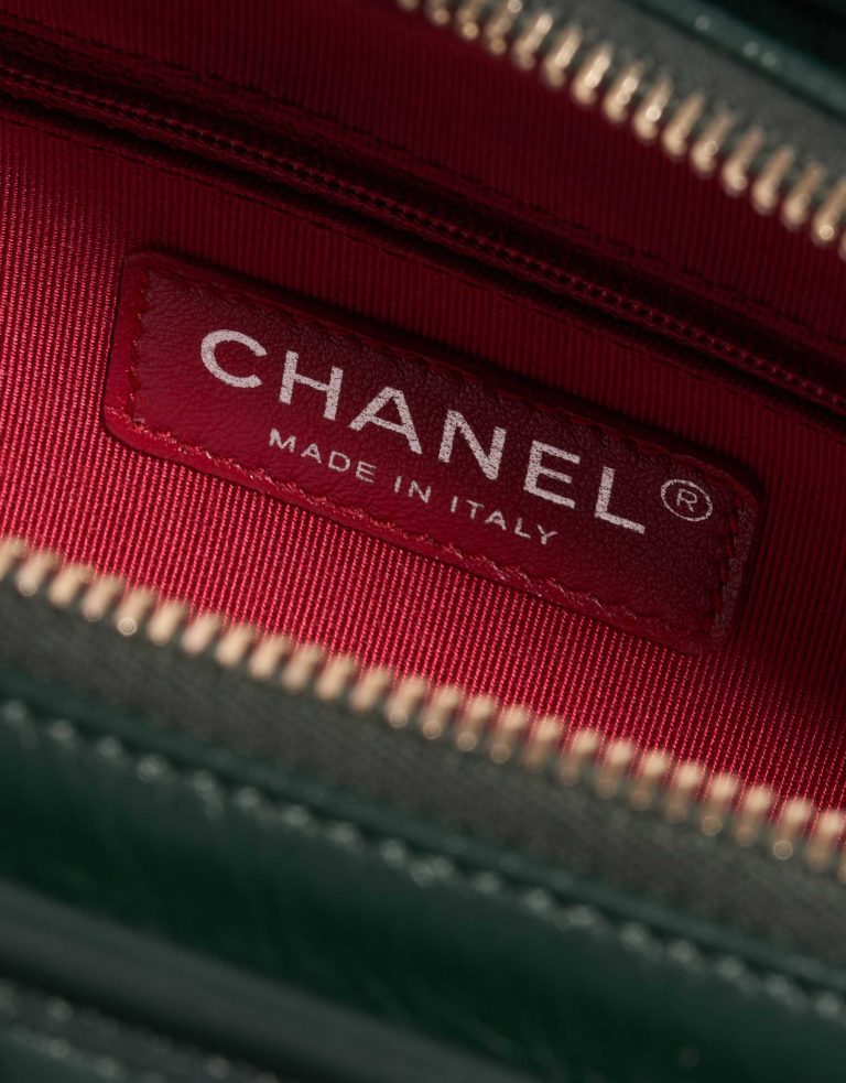 Pre-owned Chanel bag Gabrielle Large Aged Calf Green Black Logo | Sell your designer bag on Saclab.com