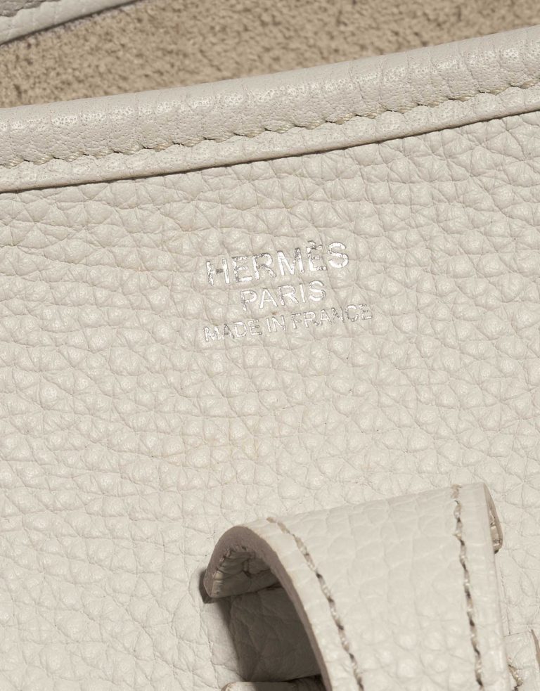 Pre-owned Hermès bag Evelyne 29 Clemence Beton Grey Logo | Sell your designer bag on Saclab.com