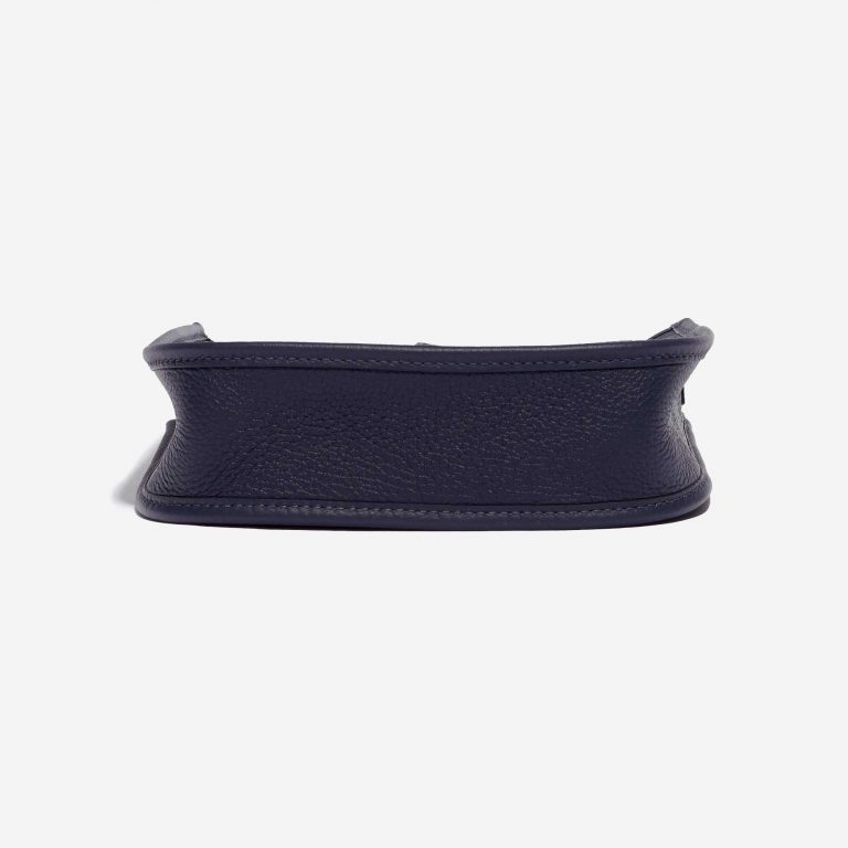 Pre-owned Hermès bag Evelyne 16 Clemence Blue Nuit / Blue Indigo Blue Back | Sell your designer bag on Saclab.com