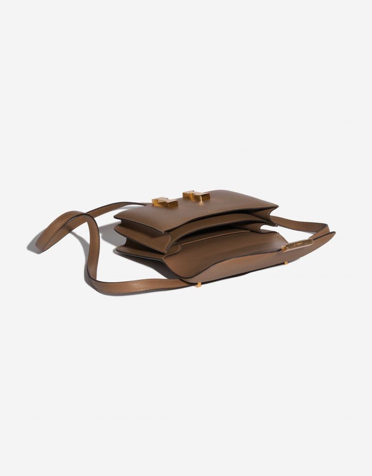 Pre-owned Hermès bag Constance 18 Evercolor Beige de Weimar Brown Inside | Sell your designer bag on Saclab.com