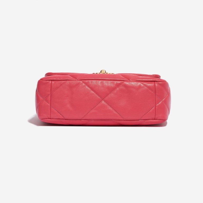 Pre-owned Chanel bag 19 Flap Bag Lamb Pink Pink Bottom | Sell your designer bag on Saclab.com