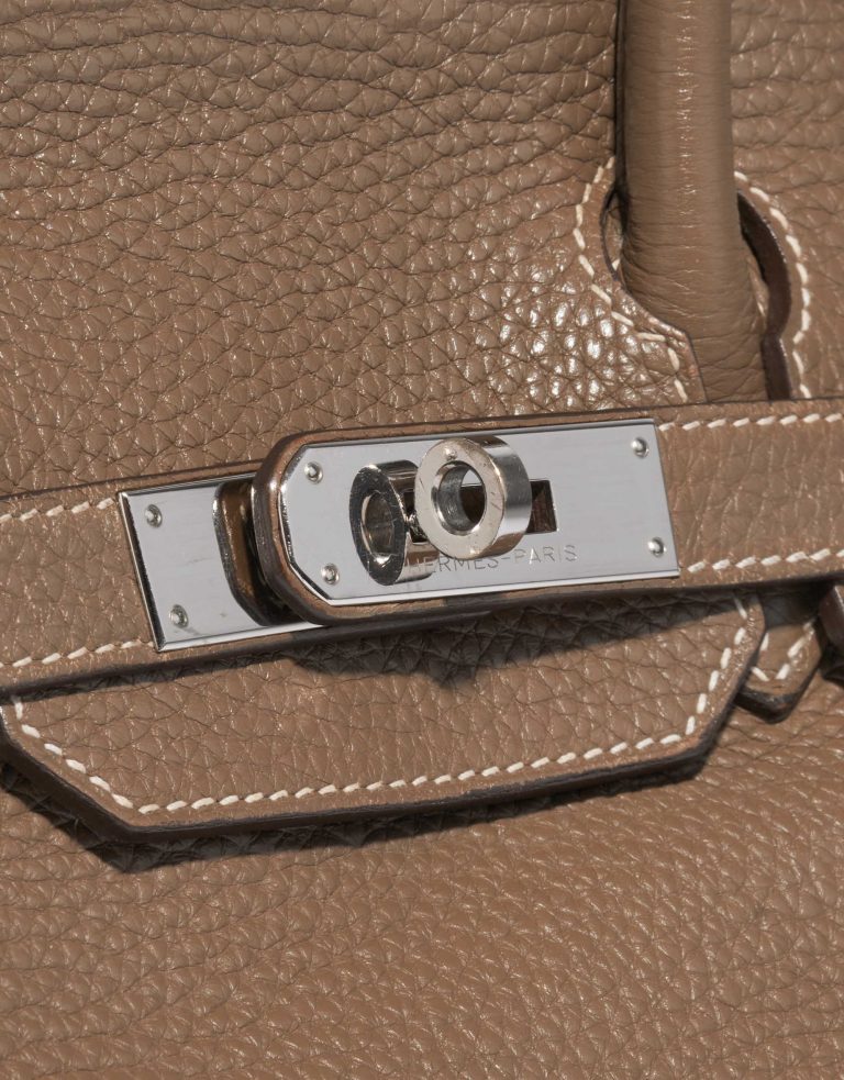 Pre-owned Hermès bag Birkin 30 Clemence Etoupe Brown Closing System | Sell your designer bag on Saclab.com