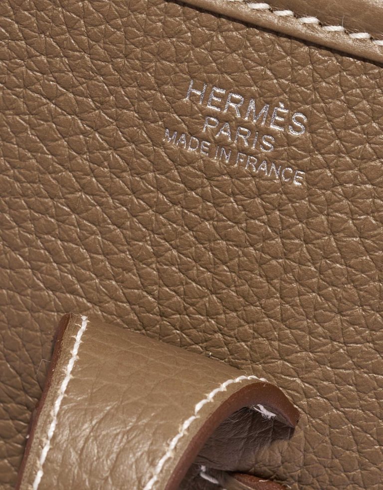 Pre-owned Hermès bag Evelyne 29 Clemence Etoupe Brown Logo | Sell your designer bag on Saclab.com