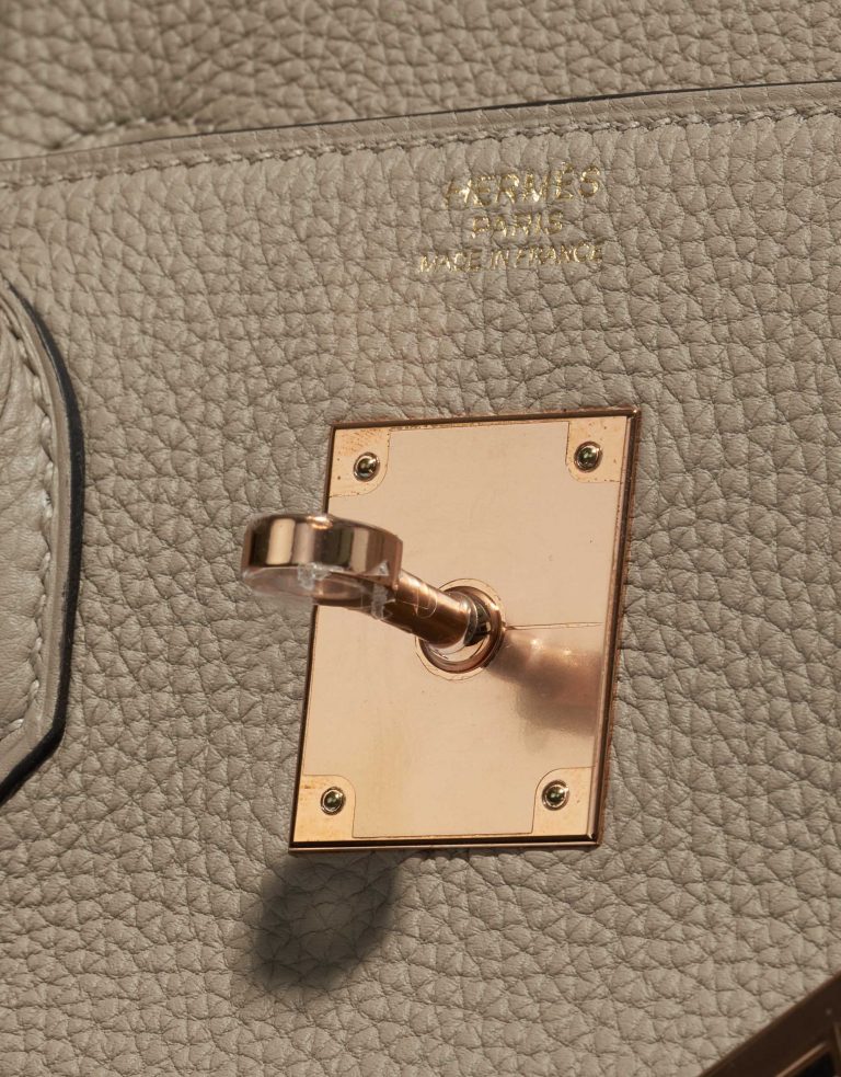 Pre-owned Hermès bag Birkin 30 Togo Gris Tourterelle Grey Logo | Sell your designer bag on Saclab.com