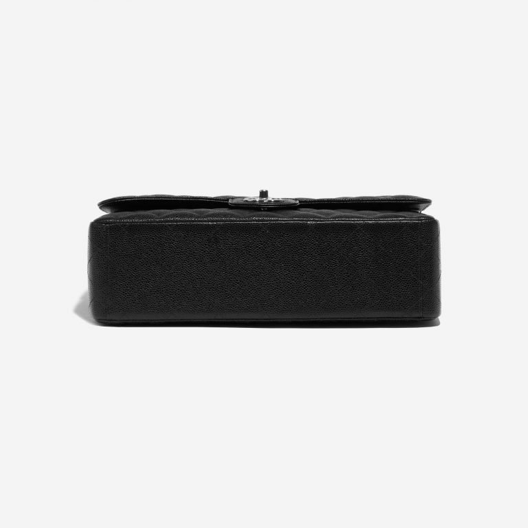 Pre-owned Chanel bag Timeless Maxi Caviar Black Black Bottom | Sell your designer bag on Saclab.com